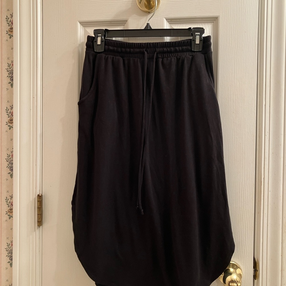 CozyCo Black Midi Skirt